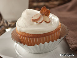 Almond Kissed Cupcakes 